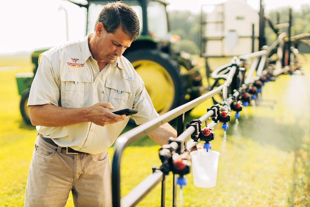 image of sprayer on equipment